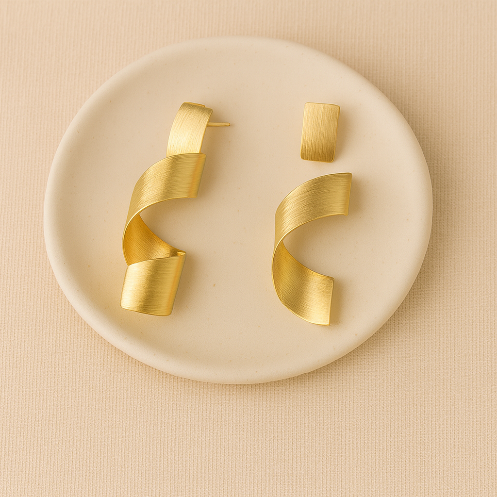 ARETES FUNCIONALES SERPENTINA DORADOS 2 EN 1