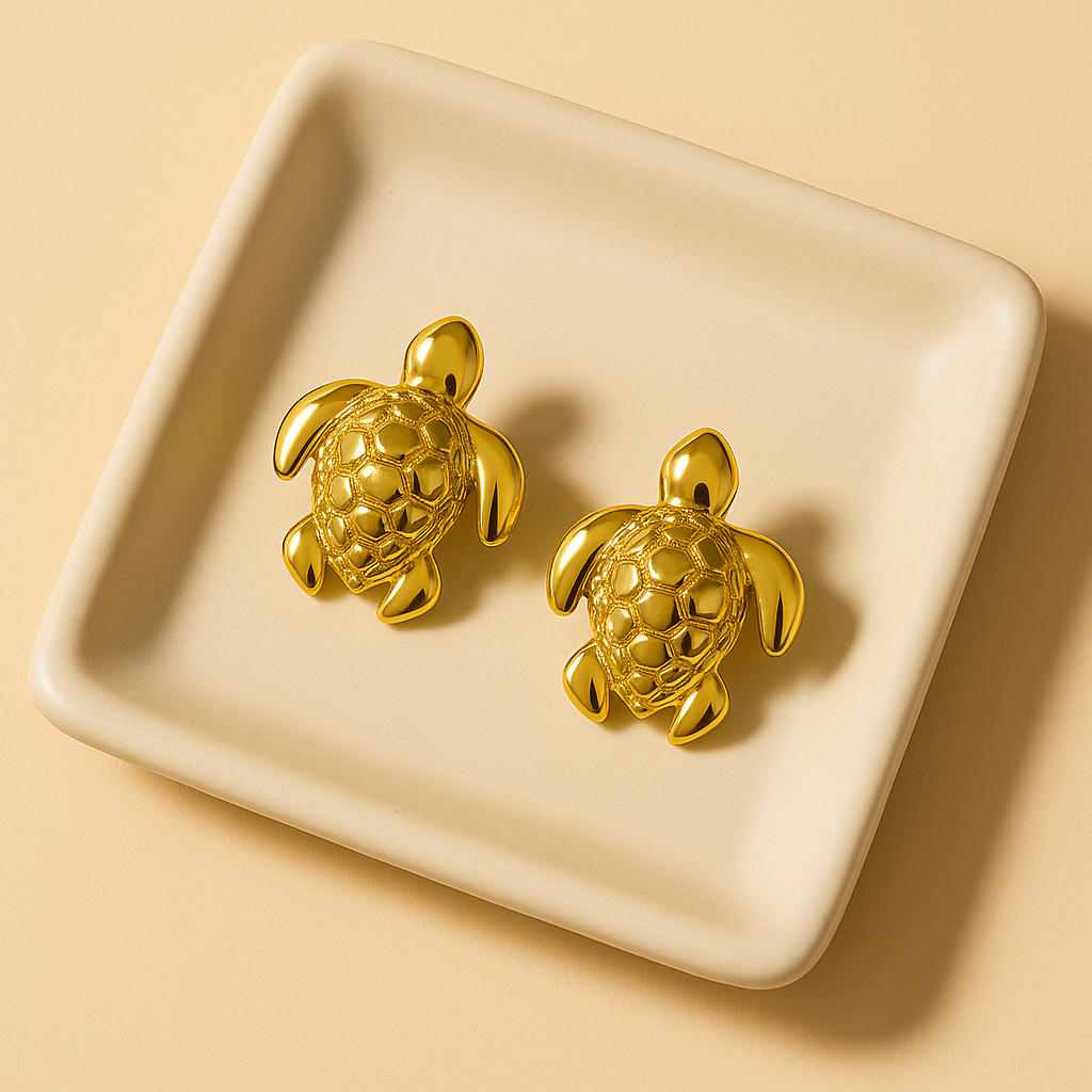 TOPOS TORTUGA MARINA · Aretes bañados en oro de 24K