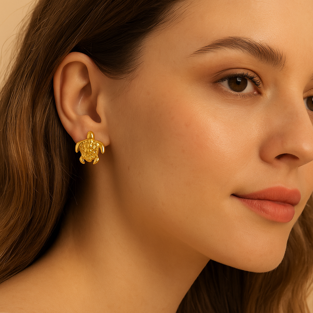 TOPOS TORTUGA MARINA · Aretes bañados en oro de 24K
